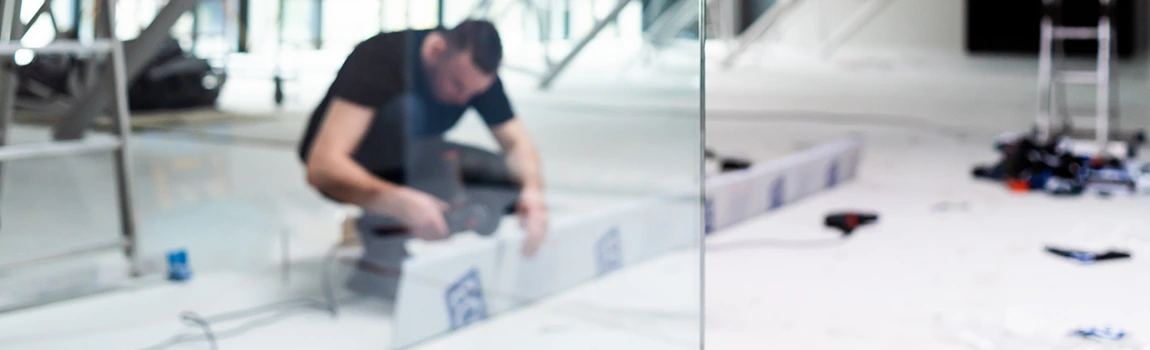 Emergency Commercial Glass Repair in Country Walk, FL