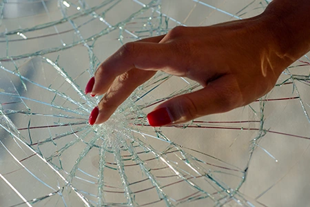 Emergency Glass Repair in Country Walk